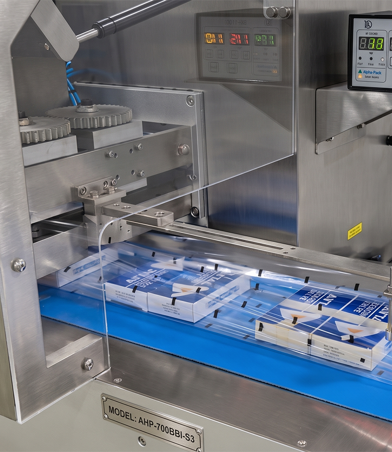 AHP-700BBI-S3 Intermittent Bottom Film Flow Wrapper Machine2